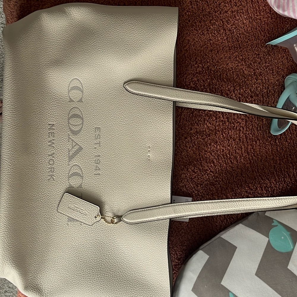 Camron tote bag